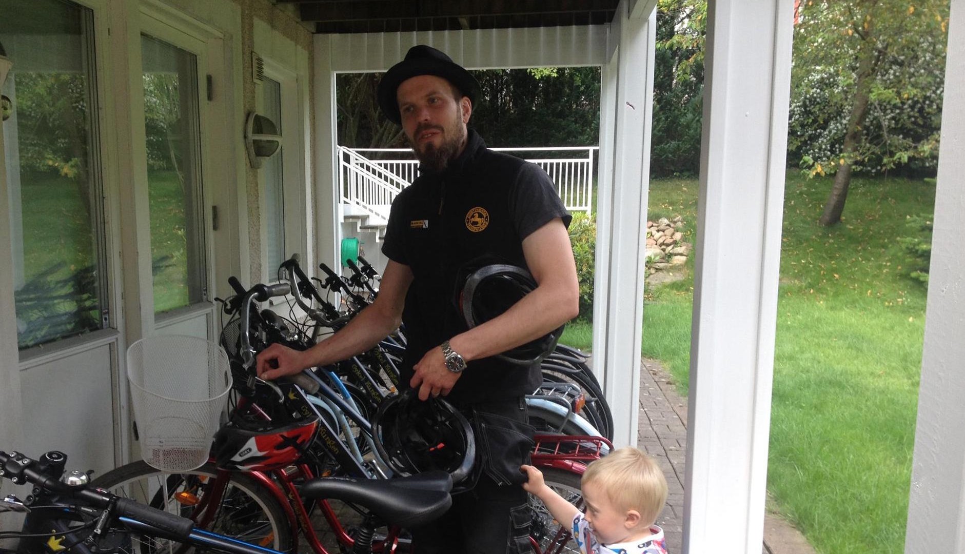 bike rental Fahrradvermietung vacaciones en Suecia cultura escandinava Familia Amigos viajar autocaravana alquiler de bicicletas
