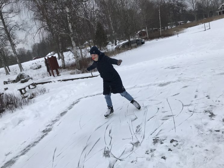 sportlov sweden cross country ski frozen lake