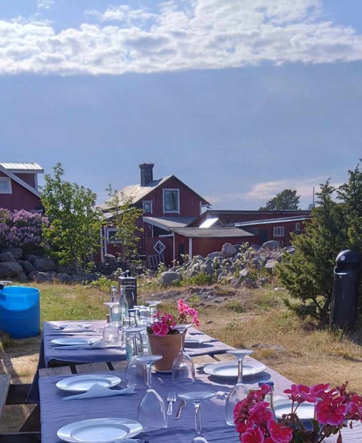 Hälsingland farmhouses design holiday travel visit